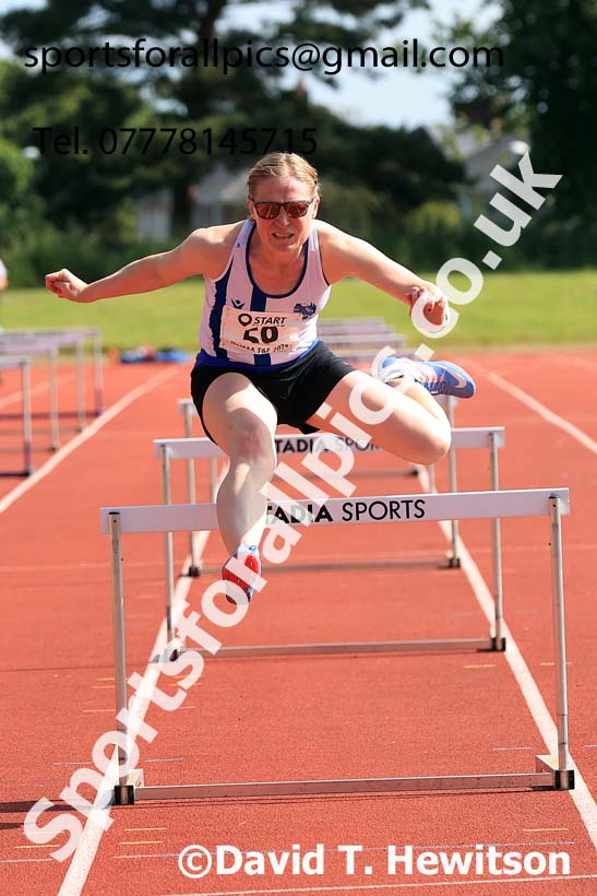 Womens hurdles, 2024 NE Masters Track and Field Champs., Monkton Stadium, Jarrow.  Photo: David T. Hewitson/Sports for All Pics